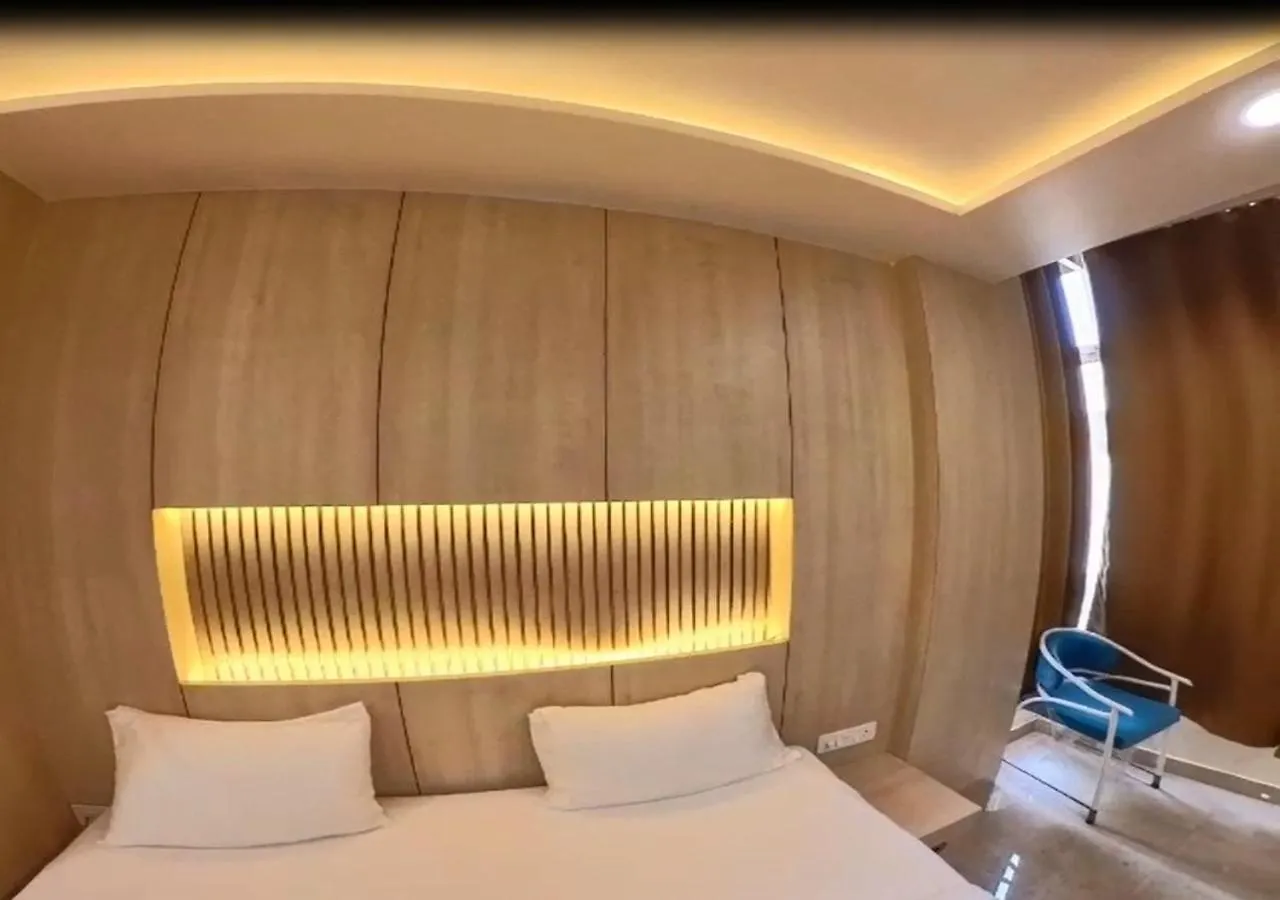 Hotel Prago By Green Deer Varanasi
