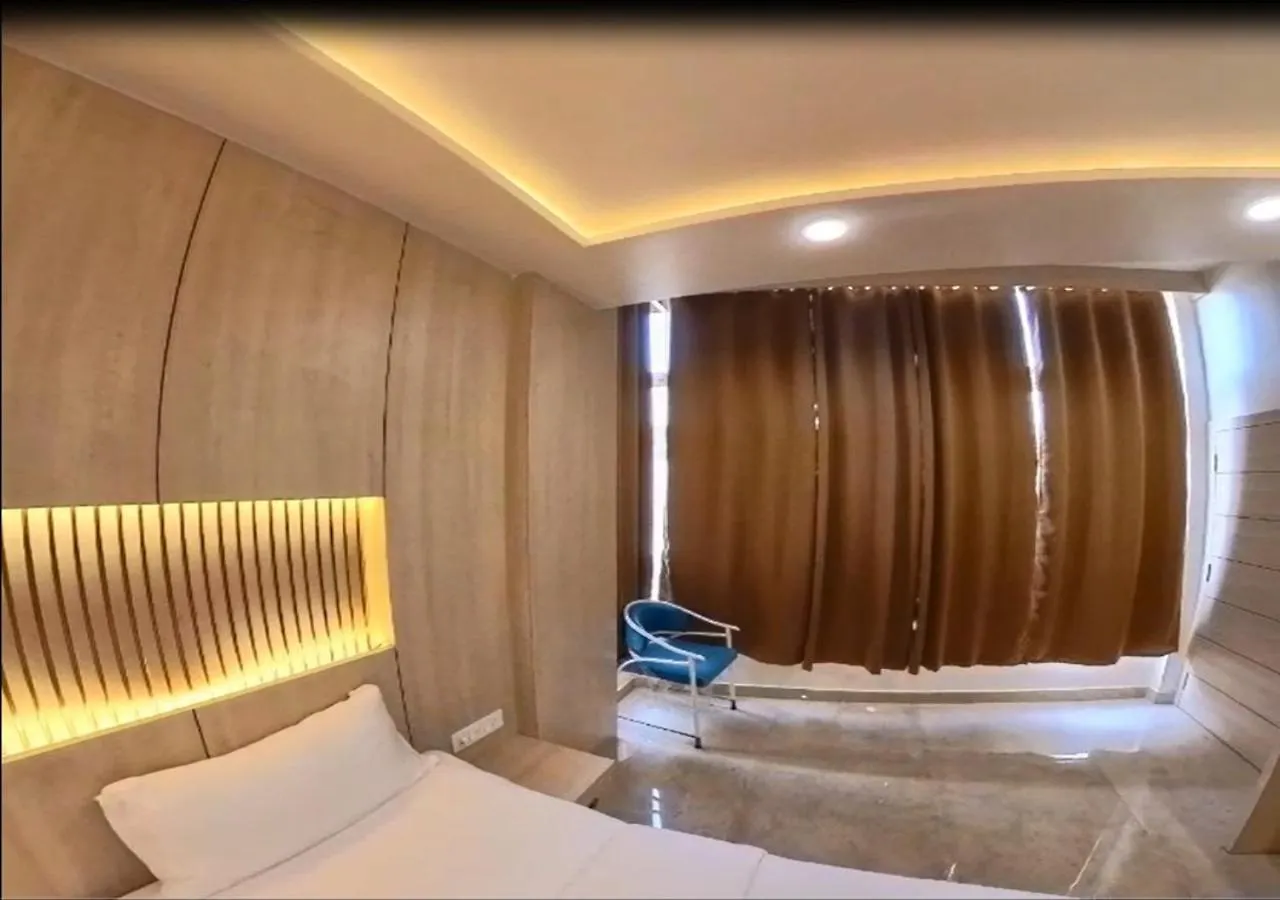 Hotel Prago By Green Deer Varanasi