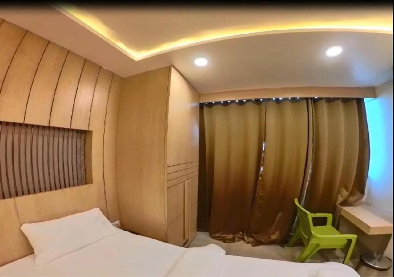 ***  Hotel Prago By Green Deer Varanasi India