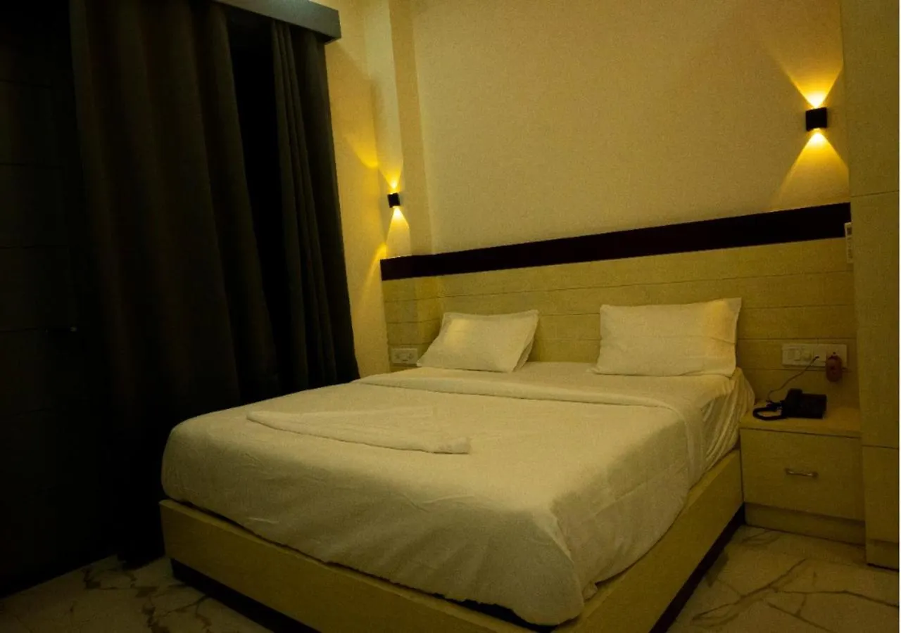 Hotel Prago By Green Deer Varanasi